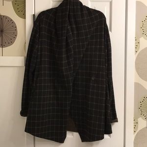 Light weight coat / top